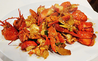 ladychowkitchennyThumb